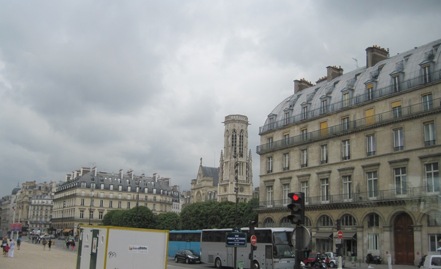 Parigi- Piazza del Louvre- Accesso al museo anche dalla Biblioteca Quai Francois Mitterrand- 104